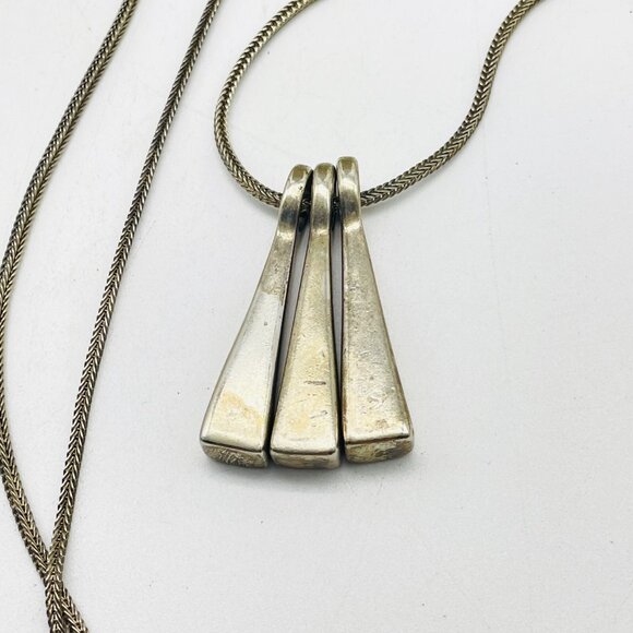 Pendant Necklace Silver Tone Triple Wedge Modernist Classic Career Geometric - Picture 3 of 8